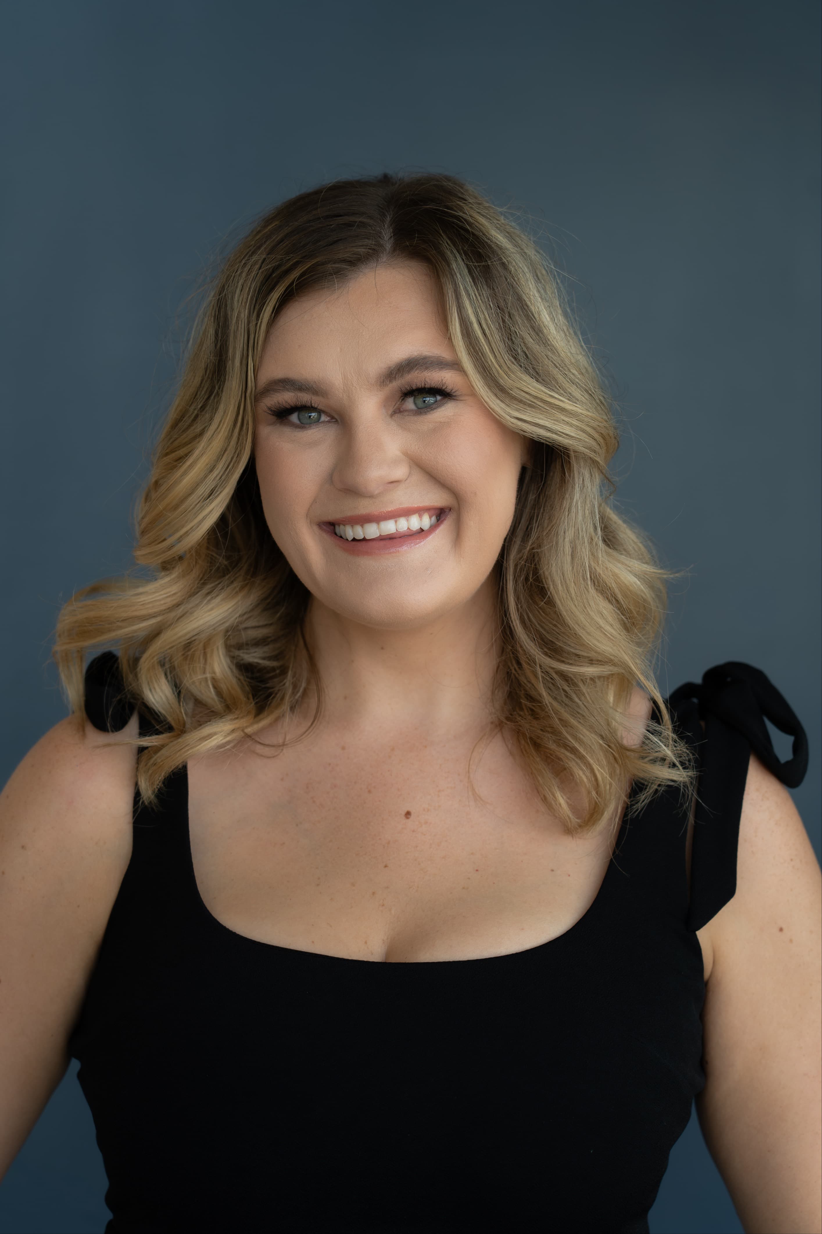 Caleigh, Bridal Stylist at Lily and Lace Bride